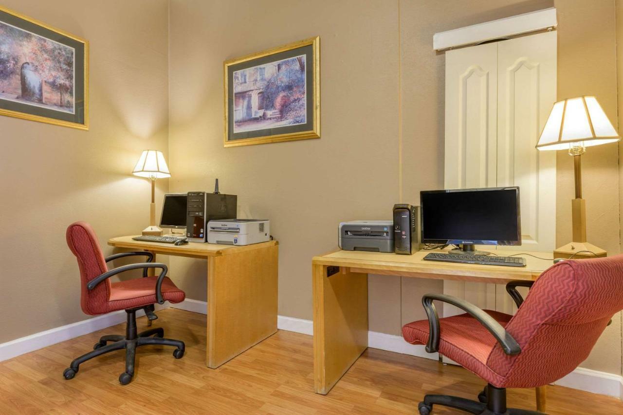 Aire Hotel Lebanon Hershey מראה חיצוני תמונה